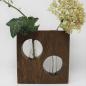 Preview: vase-holz-kreis-ausschnitt-reagenzglas-glas-blumen