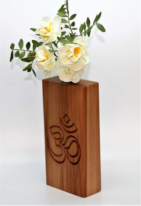 Vase " Om "